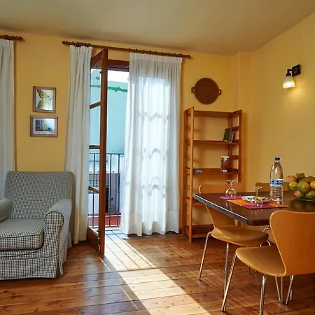 Maisonette Apartment *